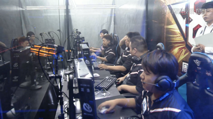 什么！无阵AD力压二阵？ELK战损比碾压JKL！