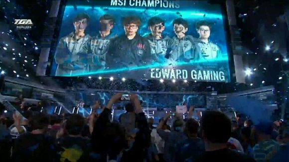 TES教练反思赛季发挥 Wayward接下来想好好吃饭睡觉训练